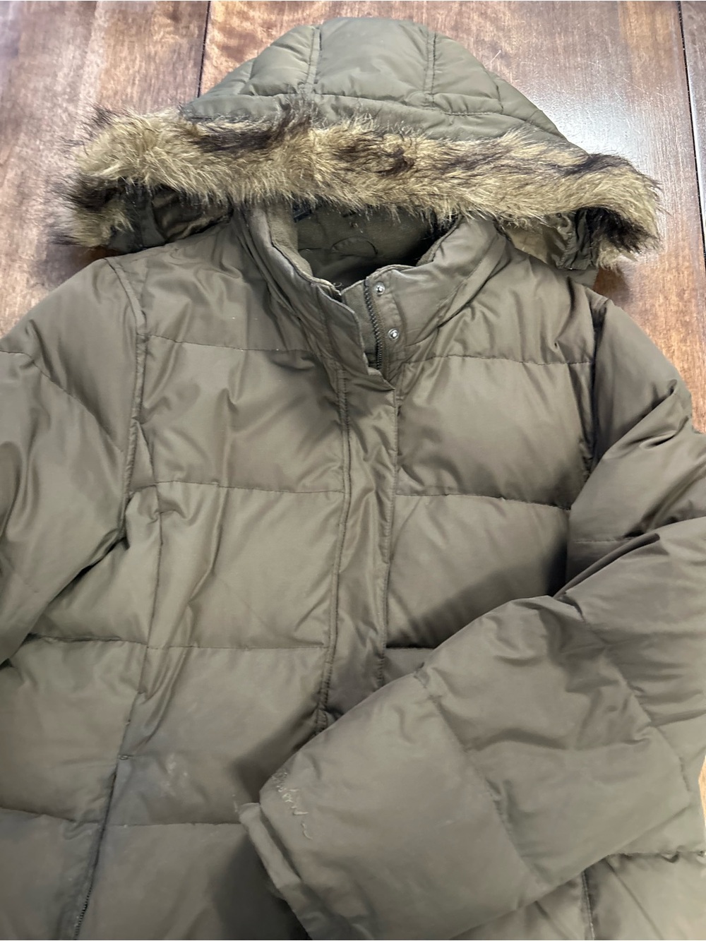 Wind River Olive Green Quilted Puffer Coat with Faux Fur Hood